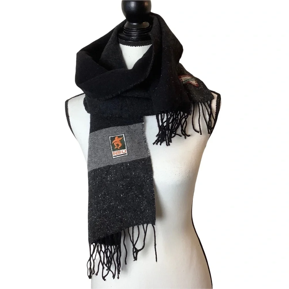 Vintage Made in‎ Italy Men's Gray 100% Wool Fringe Winter Scarf